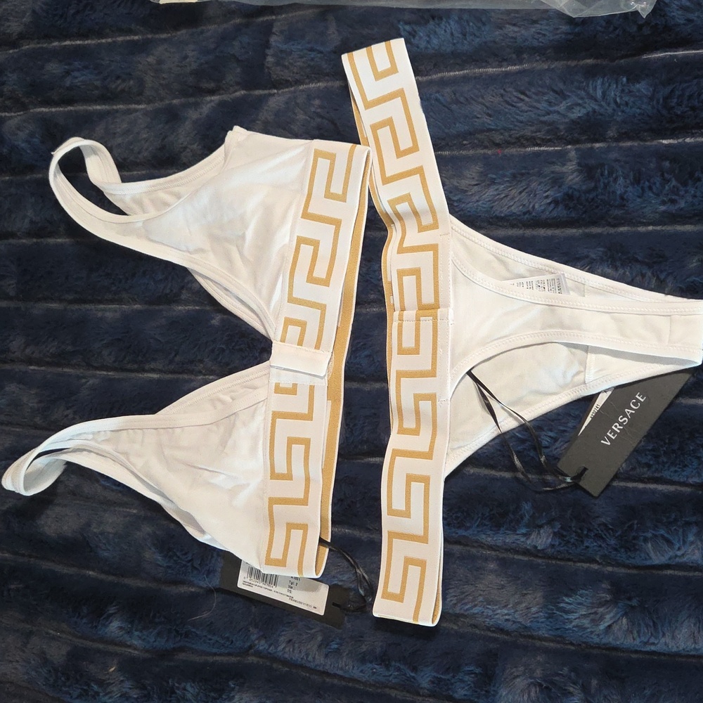 Versace Set - Picture 2 of 5